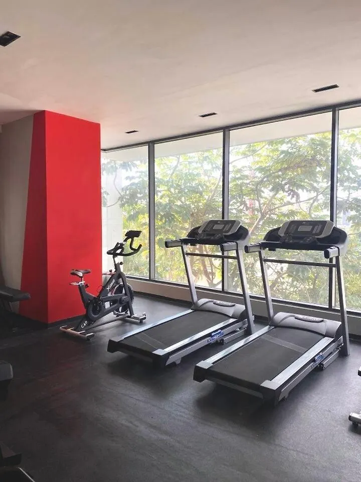 Apto Centrico Con Piscina, Gym Y Una Hermosa Vista A La Ciudad Santo Domingo 0*,