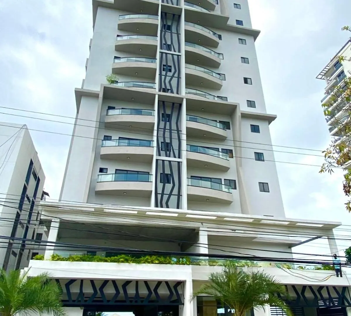 Apto Centrico Con Piscina, Gym Y Una Hermosa Vista A La Ciudad Santo Domingo